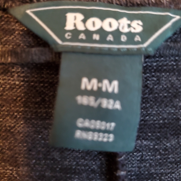 *2 For $30* Women's Roots long sleeve sweater, size M - Picture 4 of 6